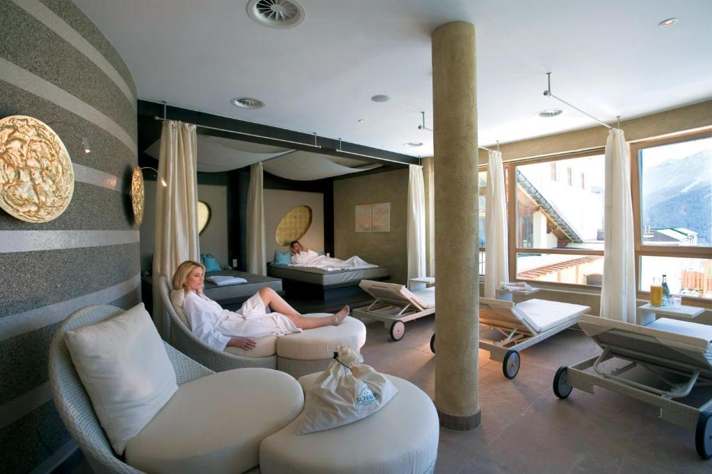 Wellnessresidenz Schalber Hotel Serfaus Bagian luar foto