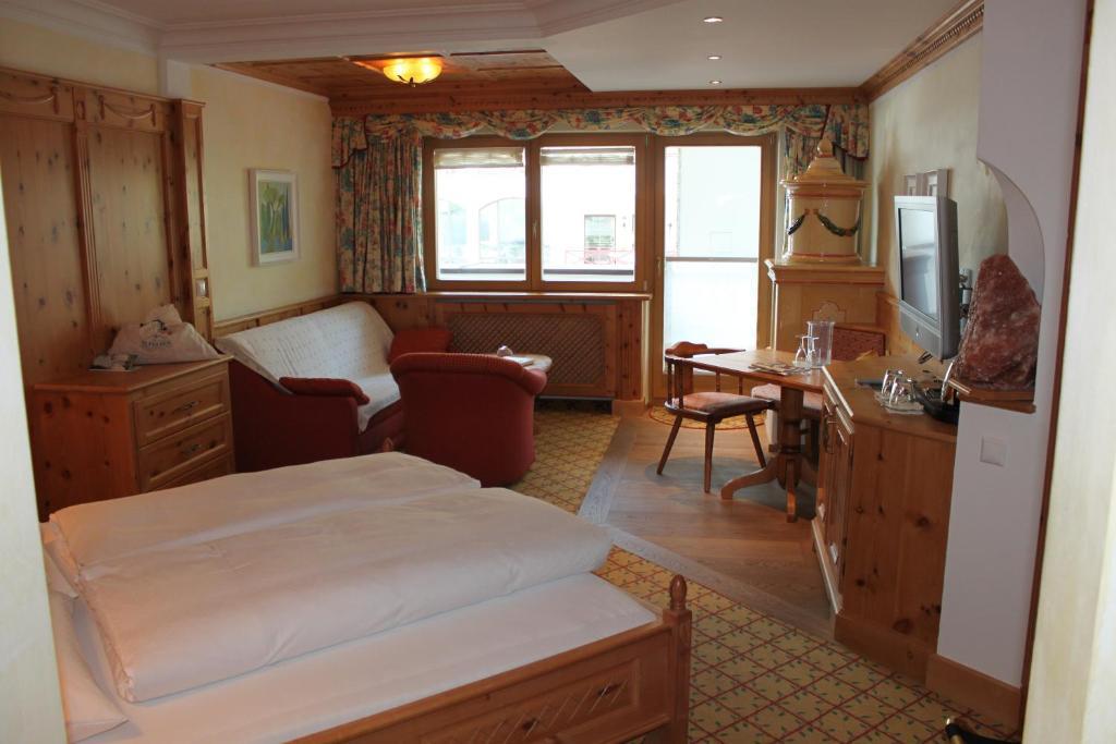 Wellnessresidenz Schalber Hotel Serfaus Ruang foto